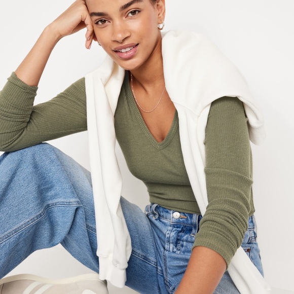 NWT OLD NAVY Plush V-Neck T-Shirt Color GREEN SIZE LARGE - Picture 4 of 9